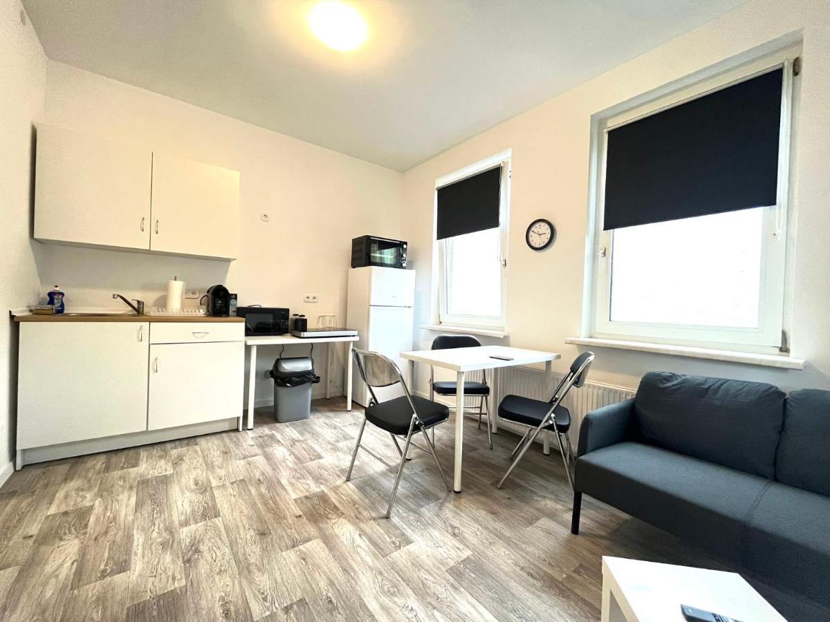 Studio-Apartments Fuer Monteure & Businessgaeste Zentral In نومنستر المظهر الخارجي الصورة