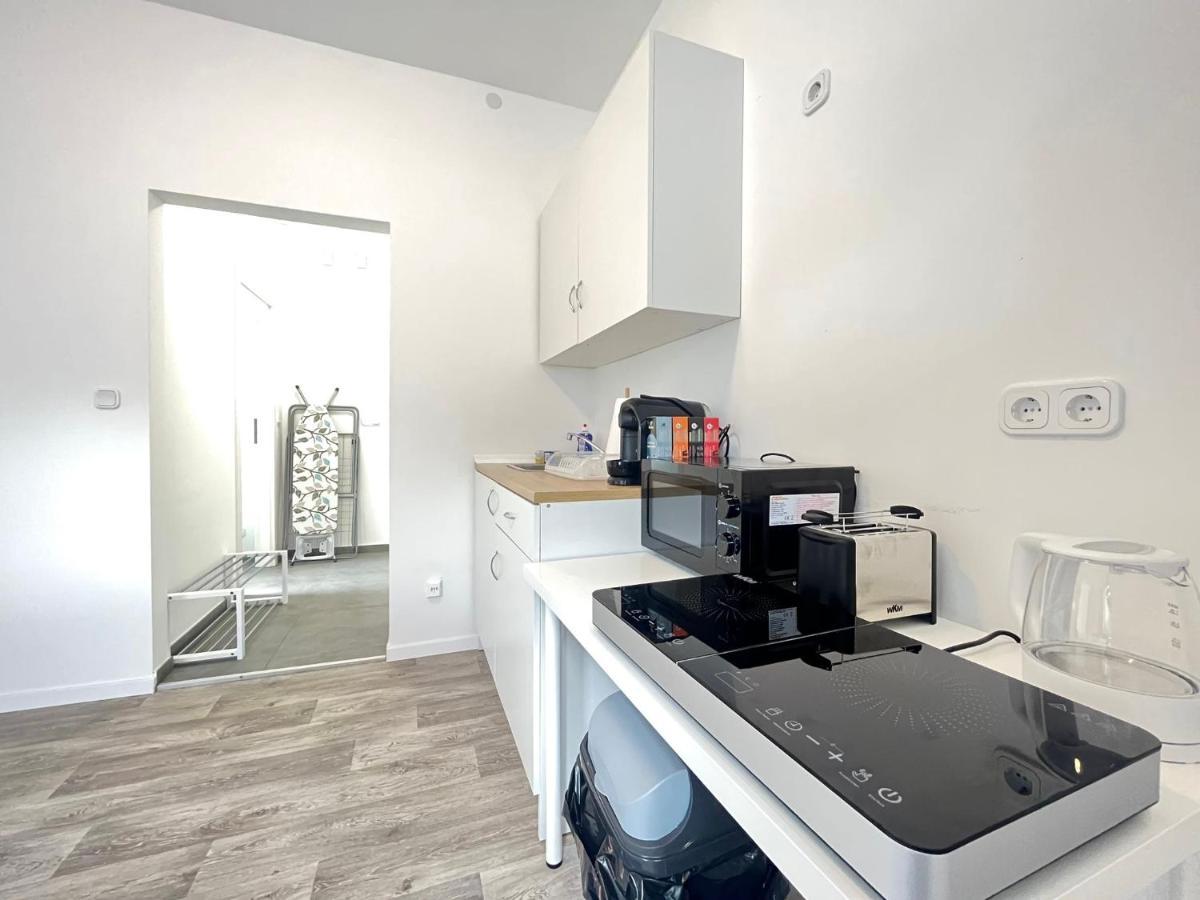 Studio-Apartments Fuer Monteure & Businessgaeste Zentral In نومنستر المظهر الخارجي الصورة