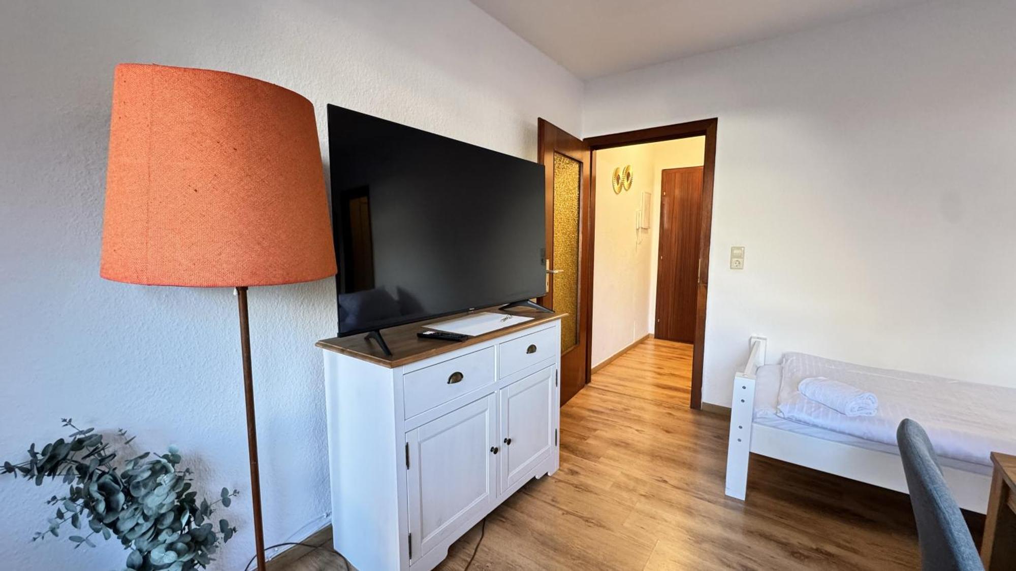 Studio-Apartments Fuer Monteure & Businessgaeste Zentral In نومنستر المظهر الخارجي الصورة